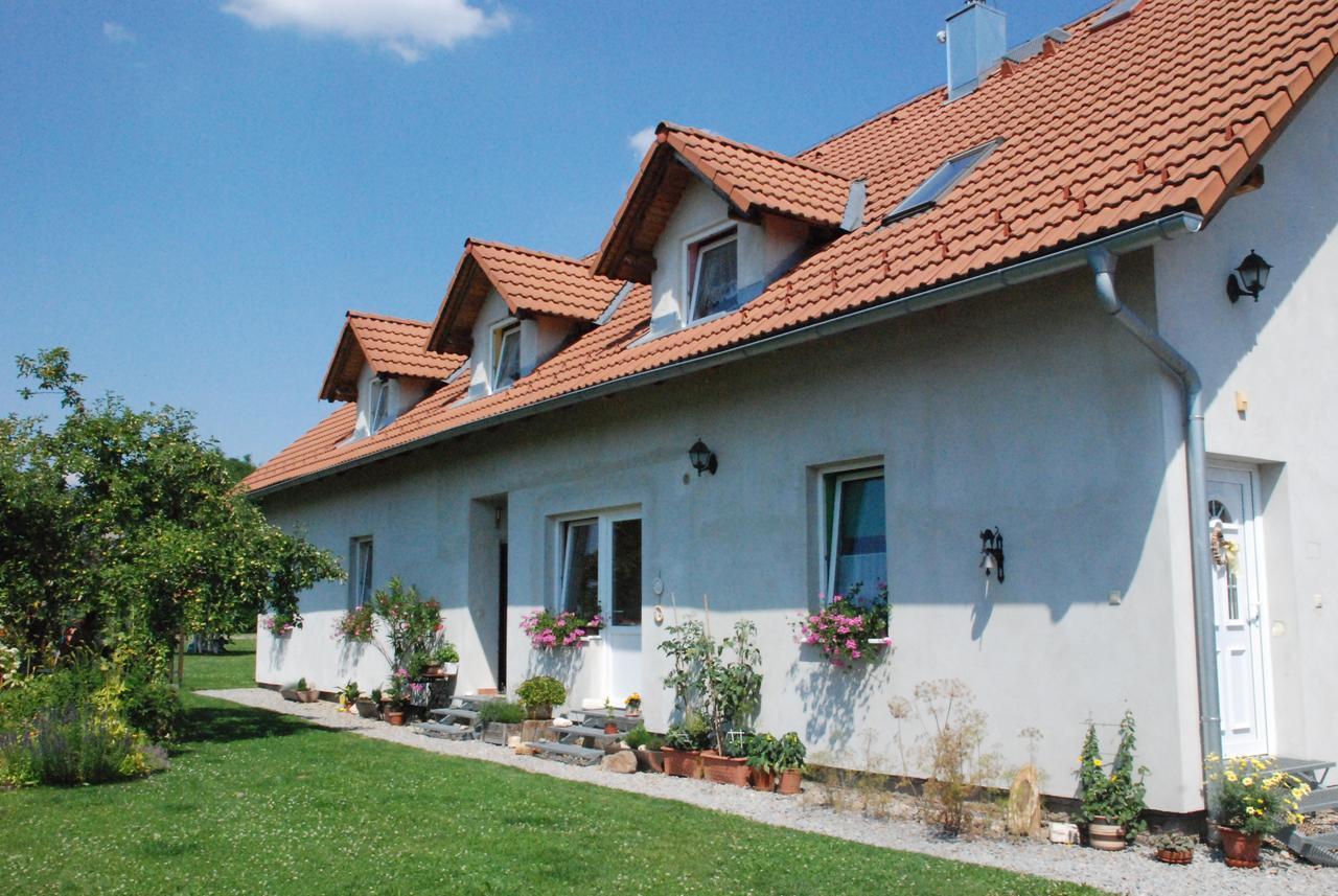 Penzion Hortenzie Usilne Exterior photo
